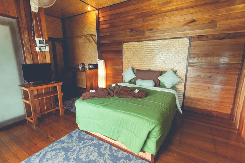 Bayview Hill Resort Lipe-sziget Kültér fotó